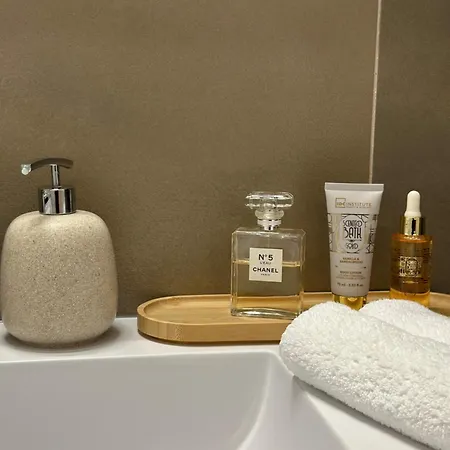 Piazza Ponterosso - The Nest شقة