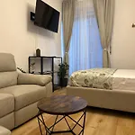 Piazza Ponterosso - The Nest Apartment