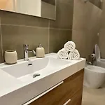 Piazza Ponterosso - The Nest Apartment Trieste