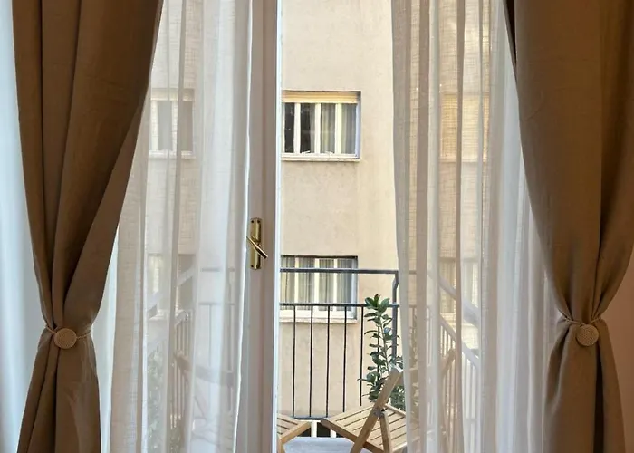 Piazza Ponterosso - The Nest Appartement Triëst